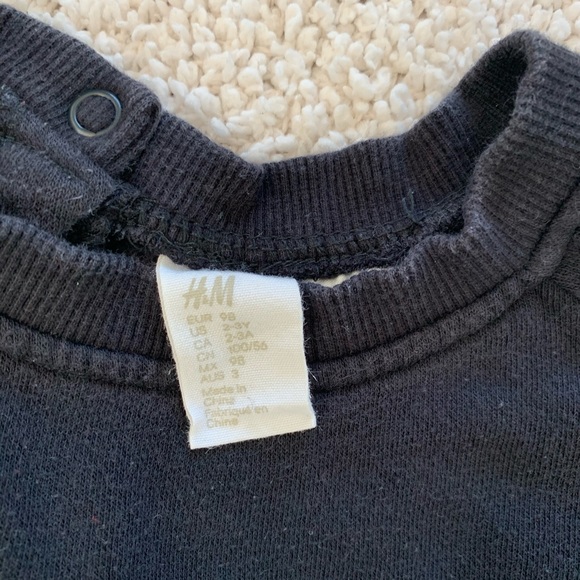 H&M Batman Sweatshirt and Tee Size 2-3Y - Picture 7 of 11
